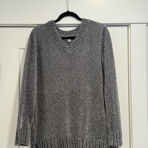 Orvis Charcoal V-Neck Women's Sweater